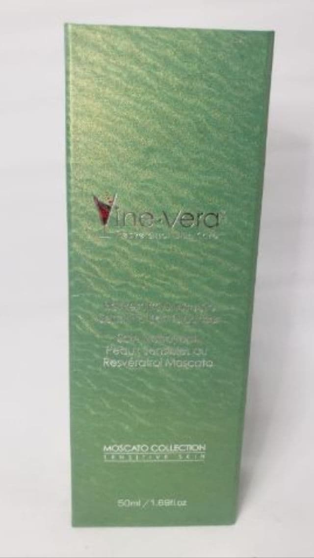 Vine Vera Resveratrol Moscato Sensitive Skin Cleanser review photo by SesameUnni