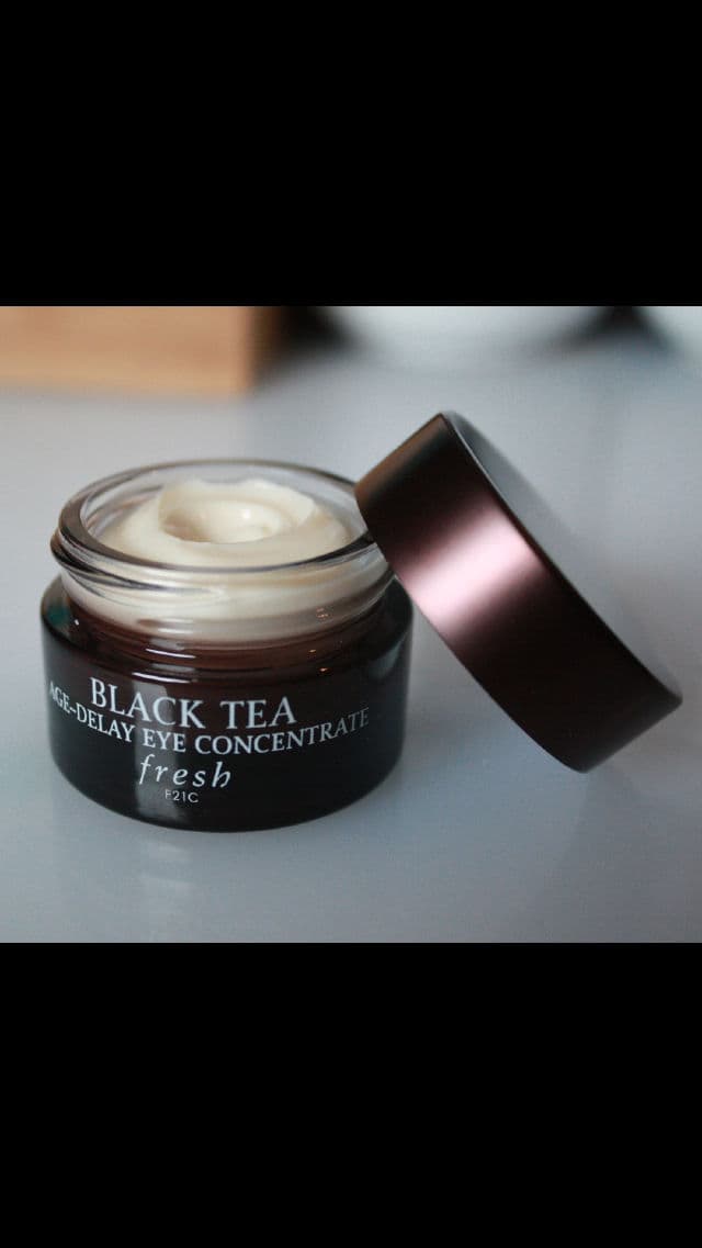 fresh Black Tea Age-Delay Eye Concentrate review photo by SesameUnni