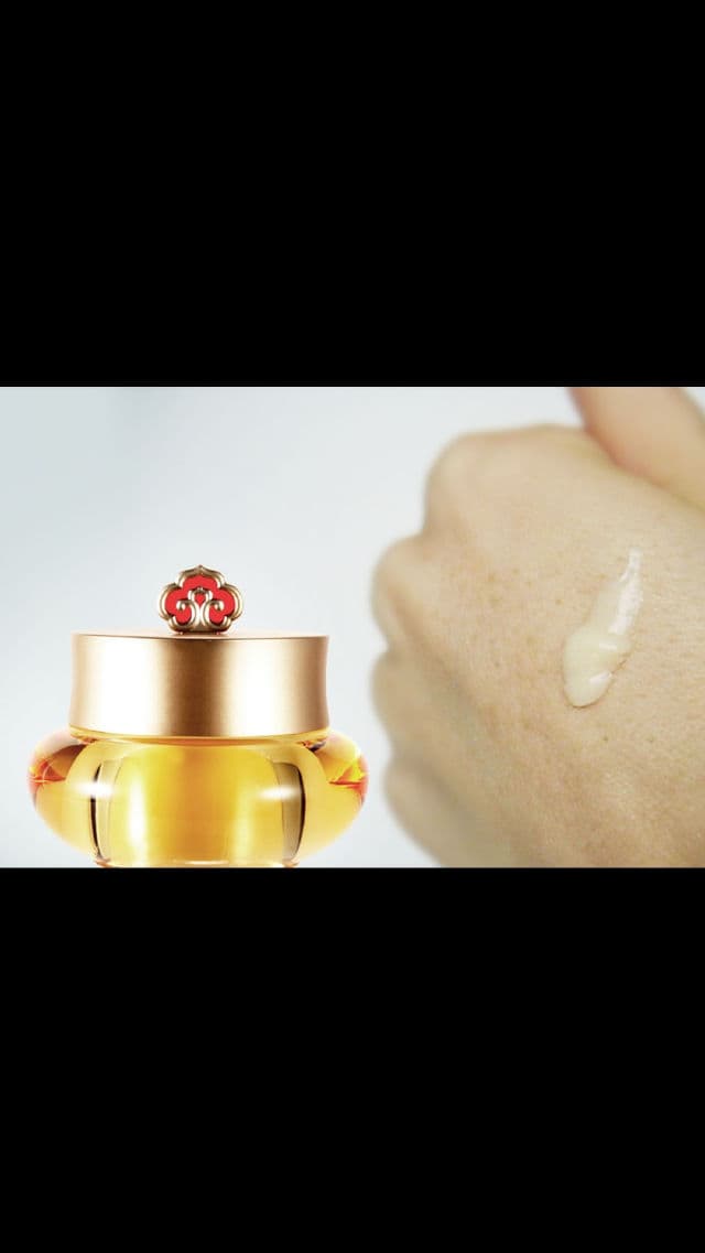 The History of Whoo Gongjinhyang Qi And Jin Eye Cream review photo by SesameUnni