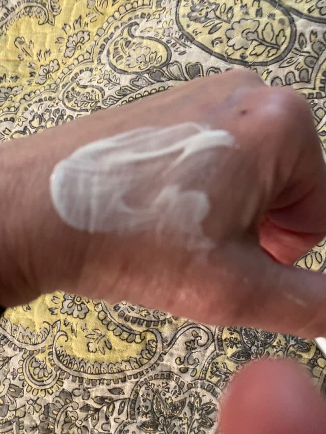 THANK YOU FARMER Sun Project Light Sun Essence SPF50+ PA+++ review photo by Sharonspendstoomuch