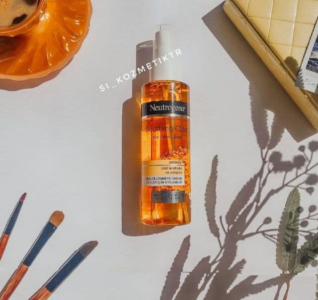 Neutrogena Soothing Clear Turmeric Mist review photo by SiAnastasia