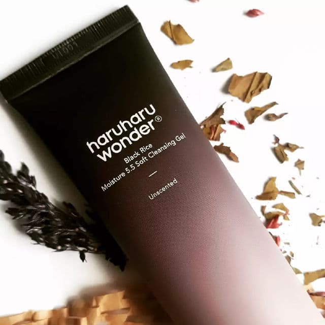HaruHaru WONDER Black Rice Moisture 5.5 Soft Cleansing Gel review photo by Sidd