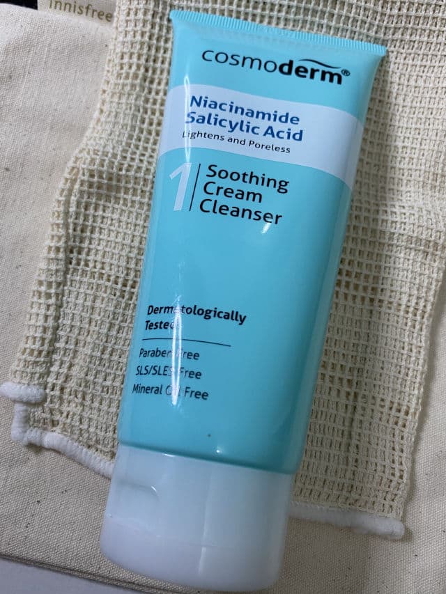 Cosmoderm Niacinamide Salicylic Acid Soothing Cream Cleanser  review photo by SkinWelz