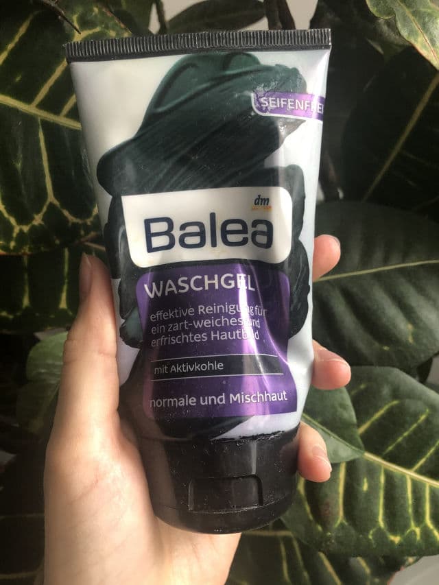 Balea Waschgel mit Aktivkohle review photo by SkincareSalome