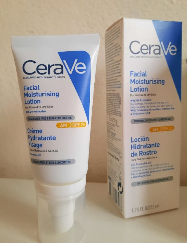 CeraVe AM Cream Facial Moisturiser SPF25 review photo by SkincarebyNessa
