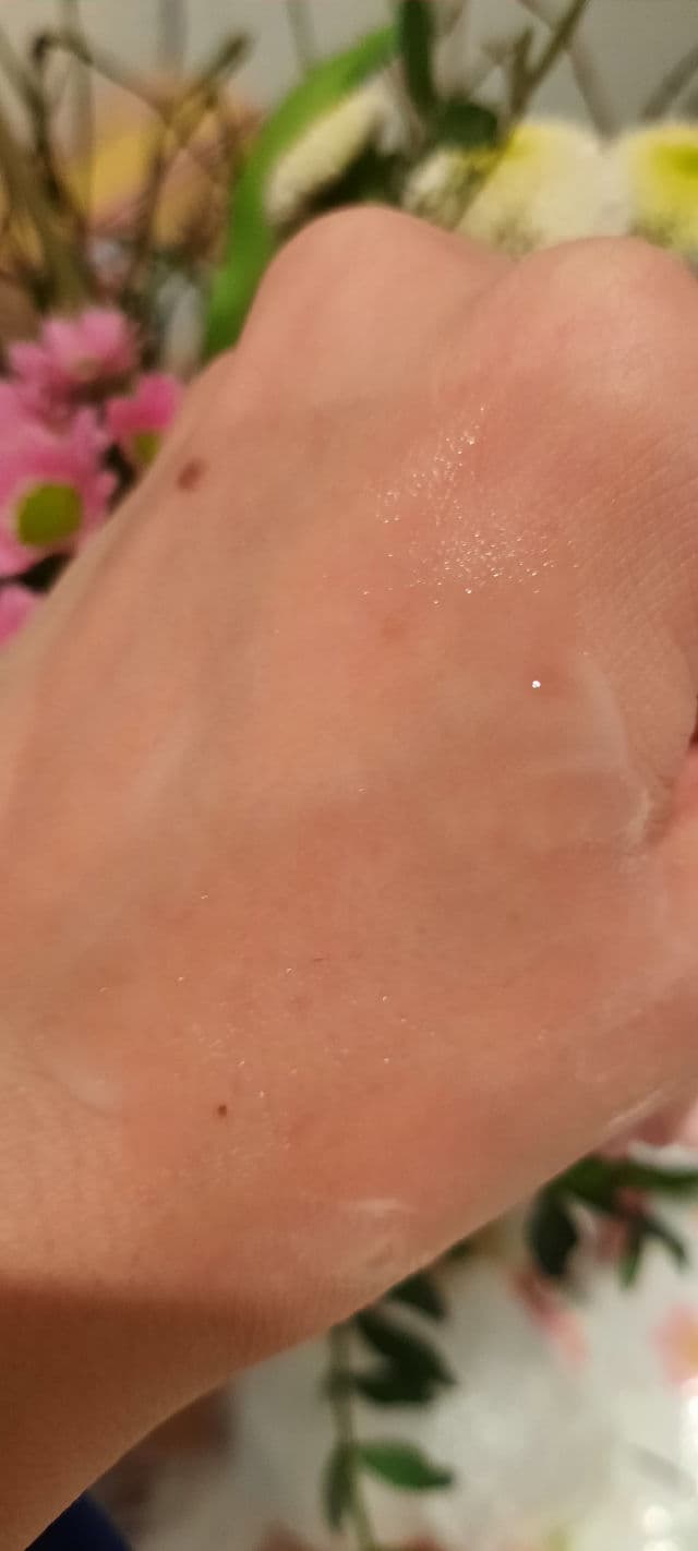 The Body Shop Almond Milk & Honey Soothing & Caring Shower Cream review photo by Skincarewithmom