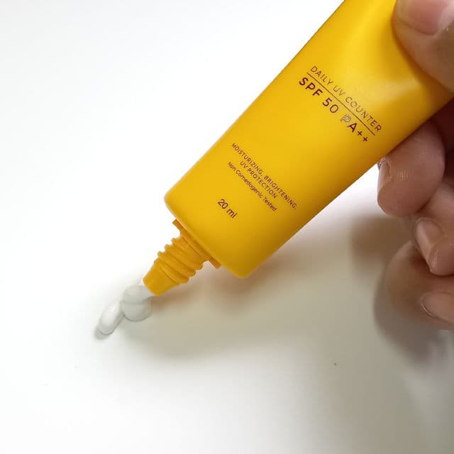 Lacoco en nature Daily UV Counter SPF50 PA++ review photo by Skincarerian