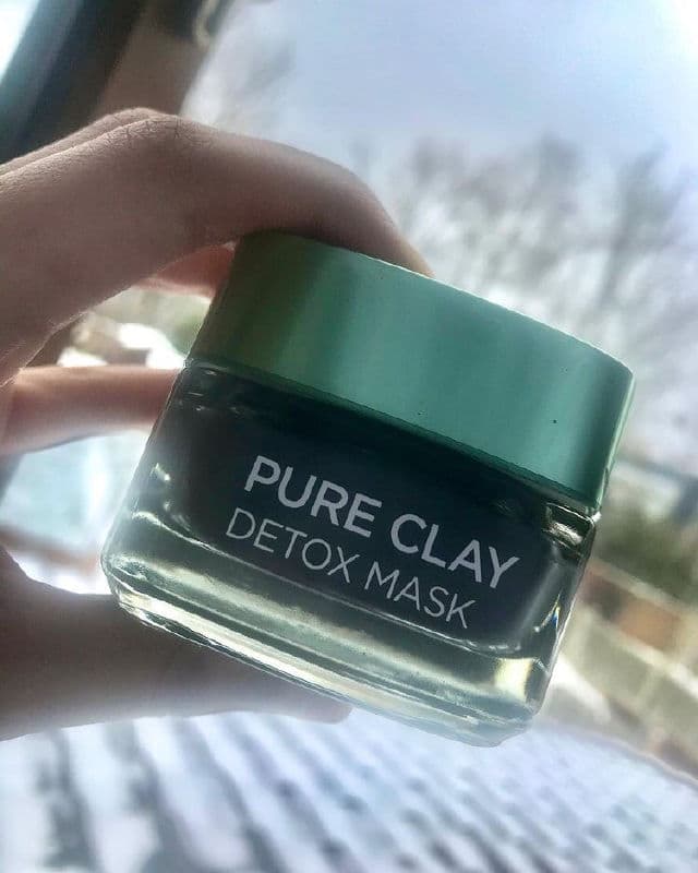 L'Oreal Paris Pure-Clay Mask Detox & Brighten Treatment Mask review photo by Skincarewithtai
