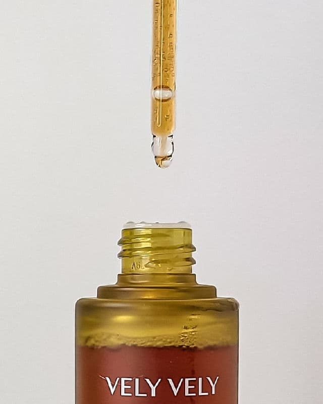 Vely Vely Artemisia Return Ampoule review photo by SkincerelyKeeli