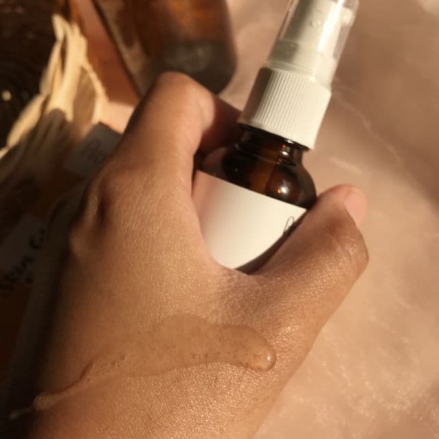 Pratista Skin Glow Serum review photo by Skinslay