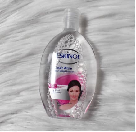 Eskinol Classic White Facial Deep Cleanser review photo by Sleepymoggy