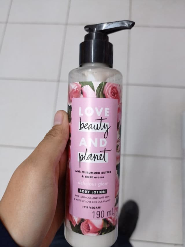 Love Beauty and Planet Murumuru Butter & Rose Body Lotion review photo by Smoothie