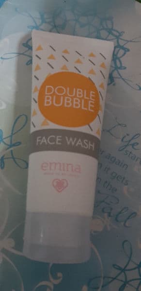 Emina Double Bubble Face Wash review photo by Smoothie