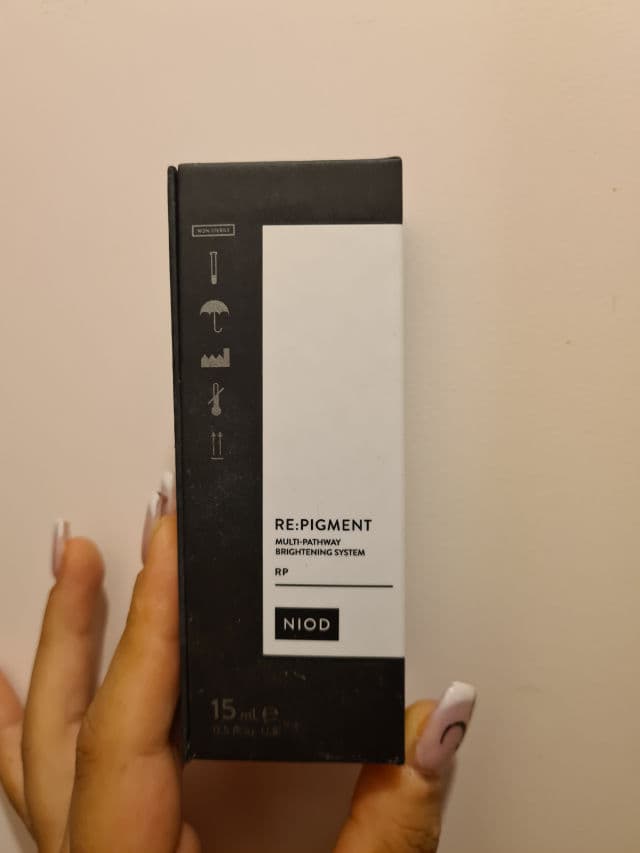 NIOD RE: Pigment review photo by Sopicky