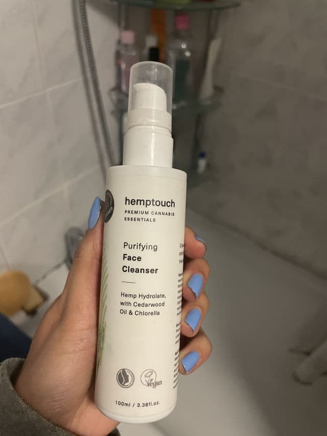 Hemp Touch Purifying Face Cleanser review photo by Stef2588
