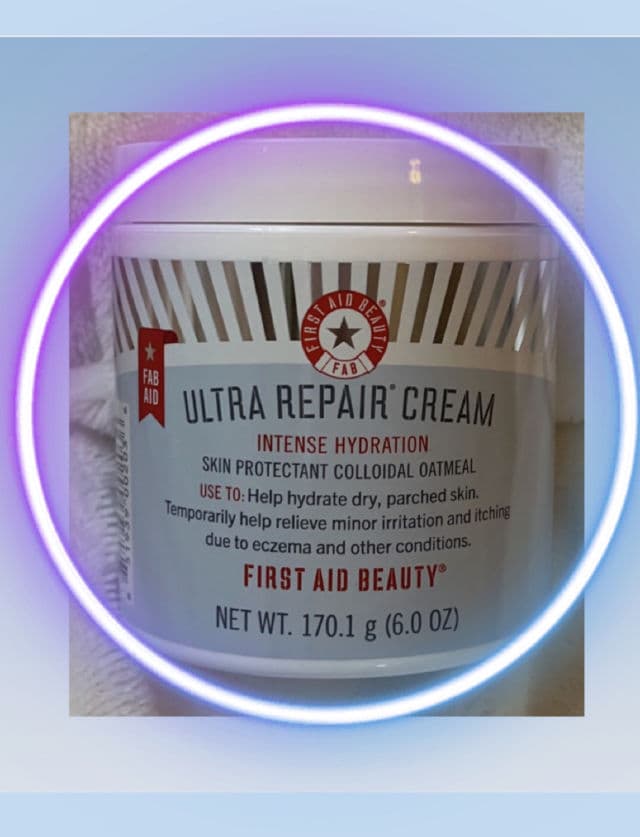 First Aid Beauty Ultra Repair Cream Intense Hydration Vanilla Citron review photo by Stepena2021