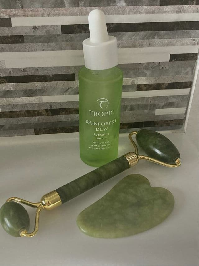 Tropic Skincare Rainforest Dew Hydration Serum review photo by StephanieAnn