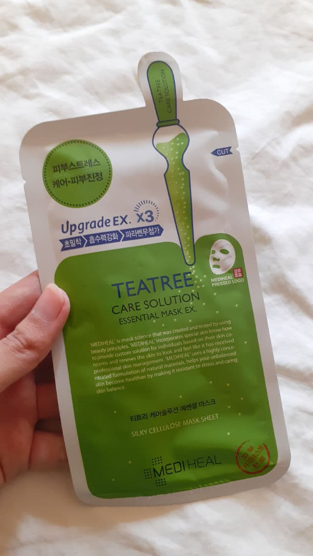 MEDIHEAL Teatree Care Solution Essential Mask EX 10sheets review photo by Suriskinsdiary