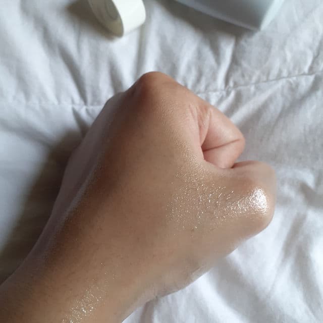 Cell Fusion C Cure Sunscreen 100 SPF 50+ / PA++++ review photo by Suriskinsdiary