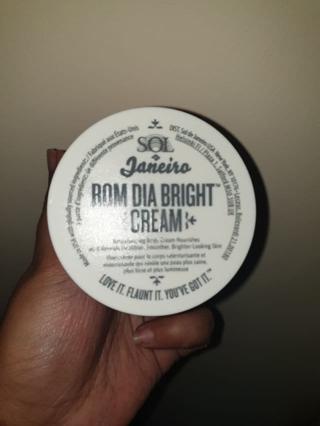 Sol de Janeiro Bom Dia Bright Cream review photo by SushiRiya