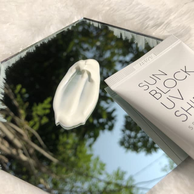 Graymelin Sun Block UV Shield SPF50+/PA+++ review photo by Swipefordeets