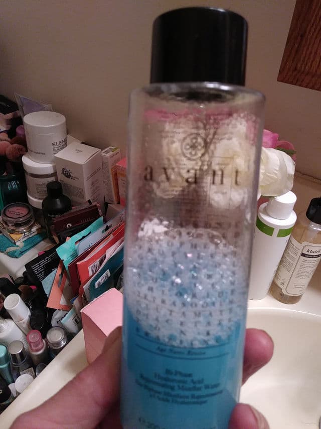 Avant Skincare Bi-Phase Hyaluronic Acid Rejuvenating Micellar Water review photo by TGeane2