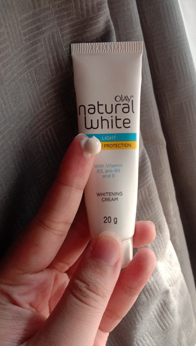 Olay Natural White Light w​/​ UV Protection Whitening Cream review photo by Tabprisaf