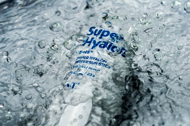 VT COSMETICS Super Hyalon Water Sun Stick SPF50+ PA++++ review photo by Teej