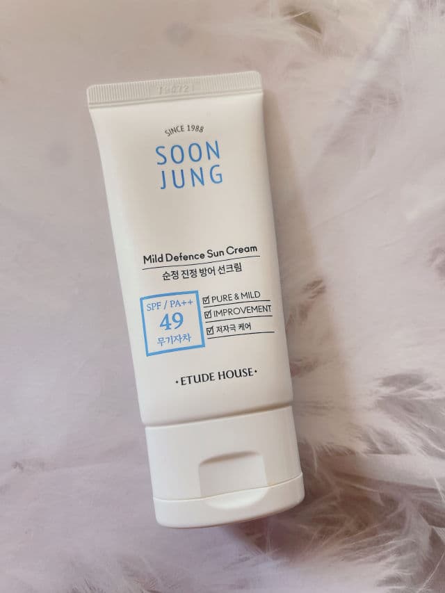 ETUDE SoonJung Mild Defence Sun Cream SPF49 PA++ review photo by TheBeePlan