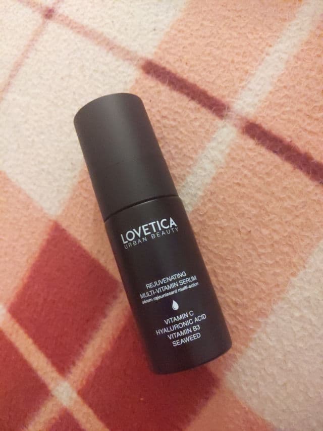 Lovetica Rejuvenating Multi-Vitamin Serum review photo by TheLittleChikk