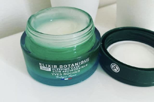 YVES ROCHER Elixir Jeunesse Sleeping Care - Repair + Anti-pollution review photo by Tinaghabrial1990