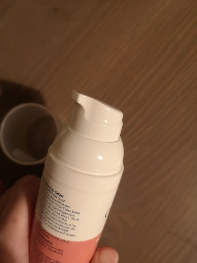 Celenes Cloudberry Soothing Facial Cream review photo by Belitse