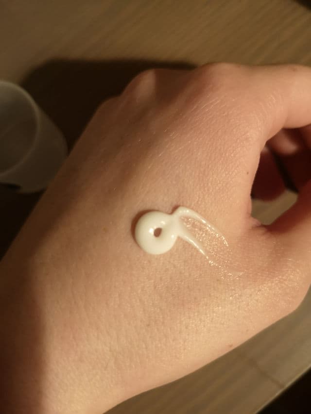 Celenes Cloudberry Soothing Facial Cream review photo by Belitse