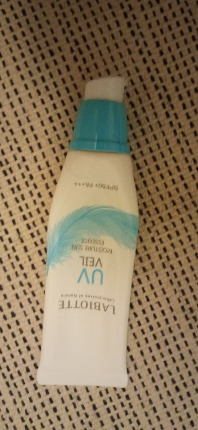 LABIOTTE UV Veil Cooling Sun Fluid SPF50+ PA++++  review photo by TraLaritralara