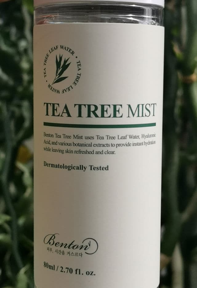 BENTON Tea Tree Mist review photo by Trace