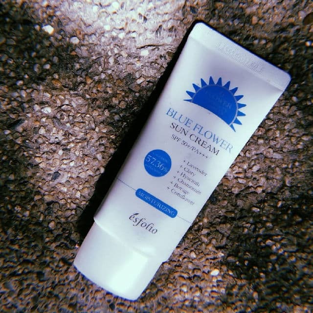 ESFOLIO Blue Flower Sun Cream SPF 50+/PA+++ review photo by Trace