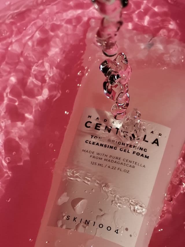 SKIN1004 Madagascar Centella Tone Brightening Cleansing Gel Foam review photo by Trace
