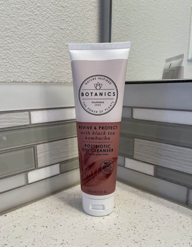 Botanics Revive & Protect Postbiotic Cleanser review photo by treasuredbeautyfinds