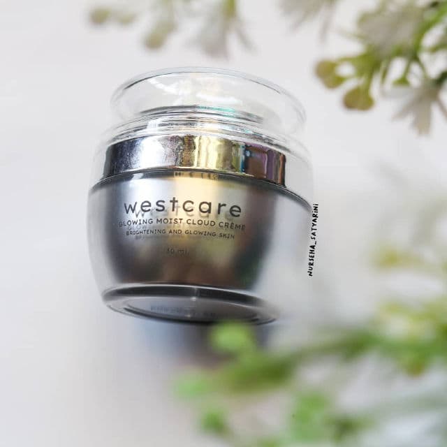 Westcare Glowing Moist Cloud Creme review photo by Tyaa