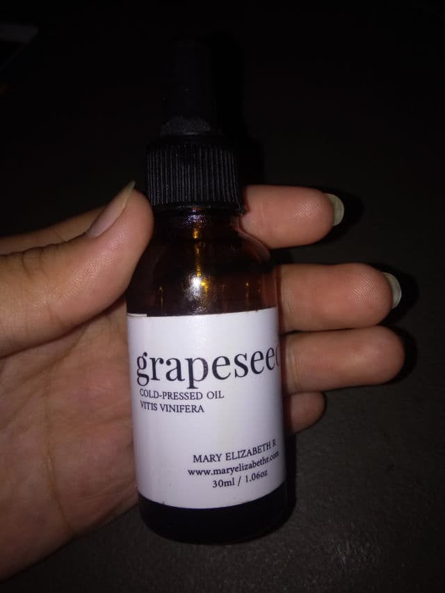 Mary Elizabeth R Grapeseed Oil review photo by Urbadbb