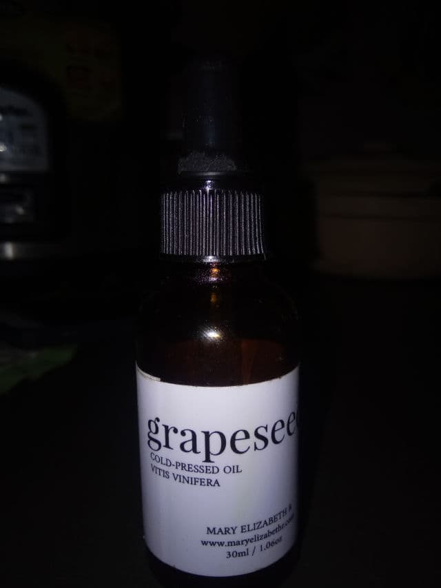 Mary Elizabeth R Grapeseed Oil review photo by Urbadbb