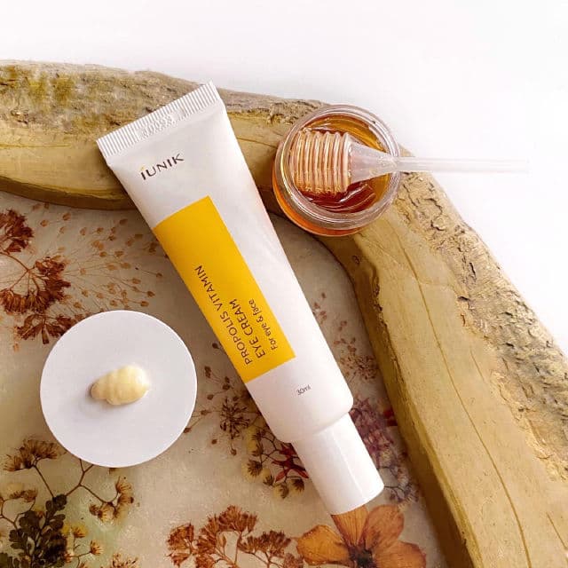 Iunik Propolis Vitamin Eye Cream review photo by Beautybubble9