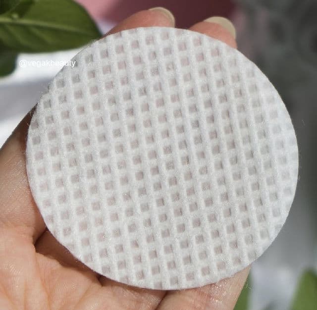 Desert Essence Tea Tree Oil Facial Cleansing Pads review photo by Veguya