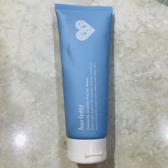 Harlette Beauty Oatmilk Gentle Facial Wash review photo by Ver