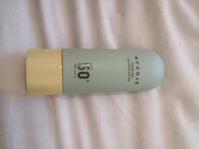 Accoje Protective No-Sebum Sun Gel SPF 50+ PA++++ review photo by Viia