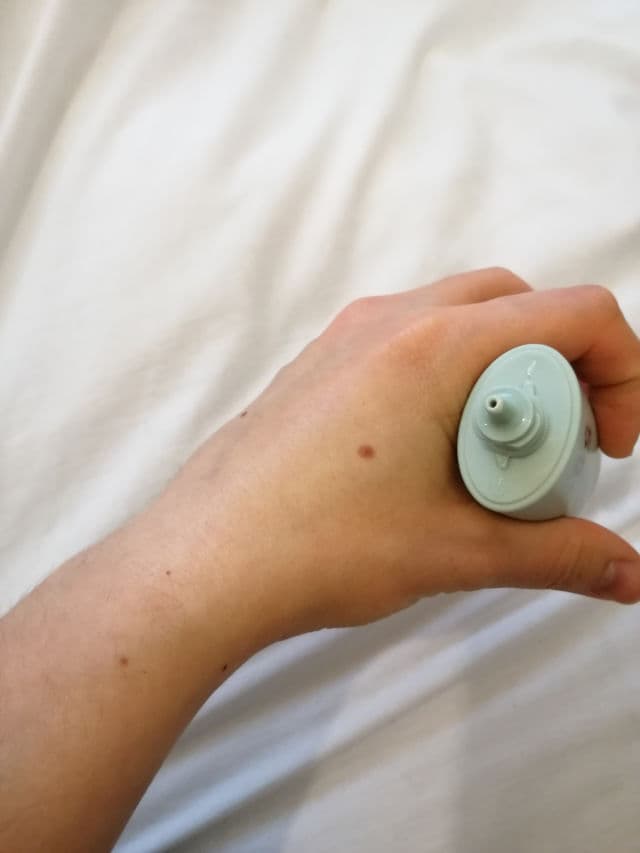 Accoje Protective No-Sebum Sun Gel SPF 50+ PA++++ review photo by Viia