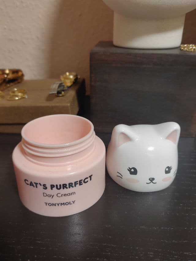 TONYMOLY Cat’s Purrfect Day Cream review photo by Vlora