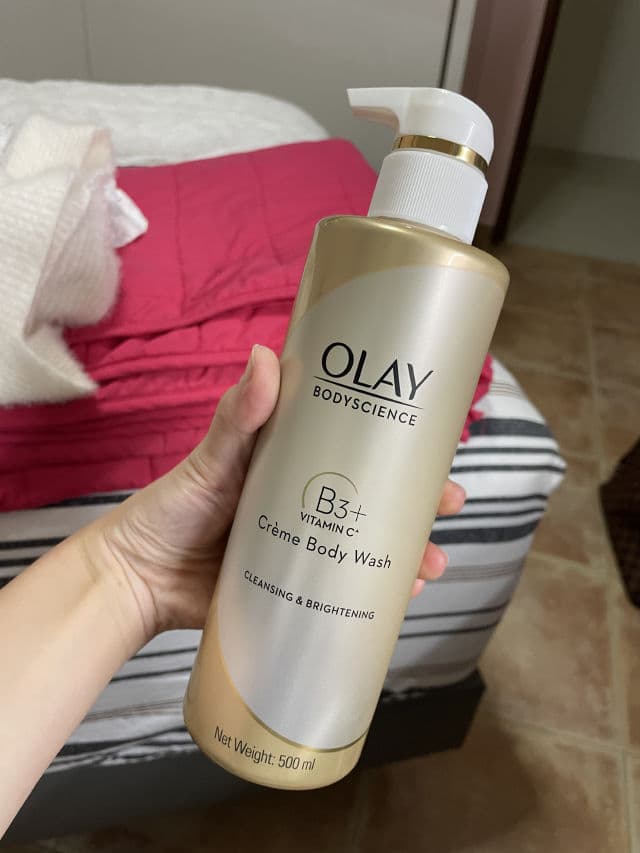 Olay Body Science Cleansing and Nourishing Crème Body Wash with Niacinamide review photo by Vonneywl