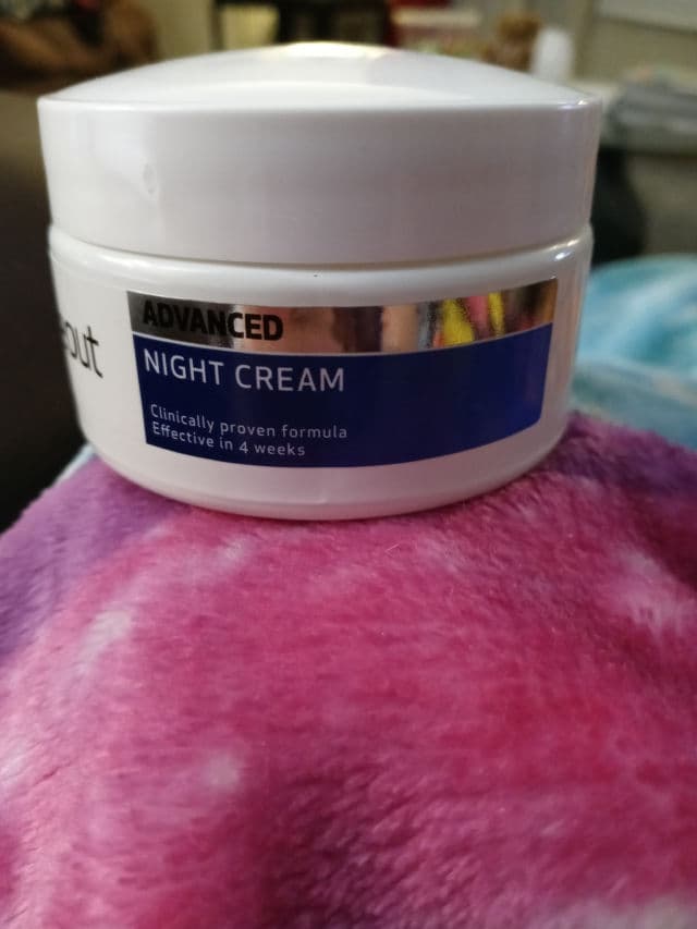 fadeout Advanced Even Skin Tone Night Cream review photo by LOLABEAUTY
