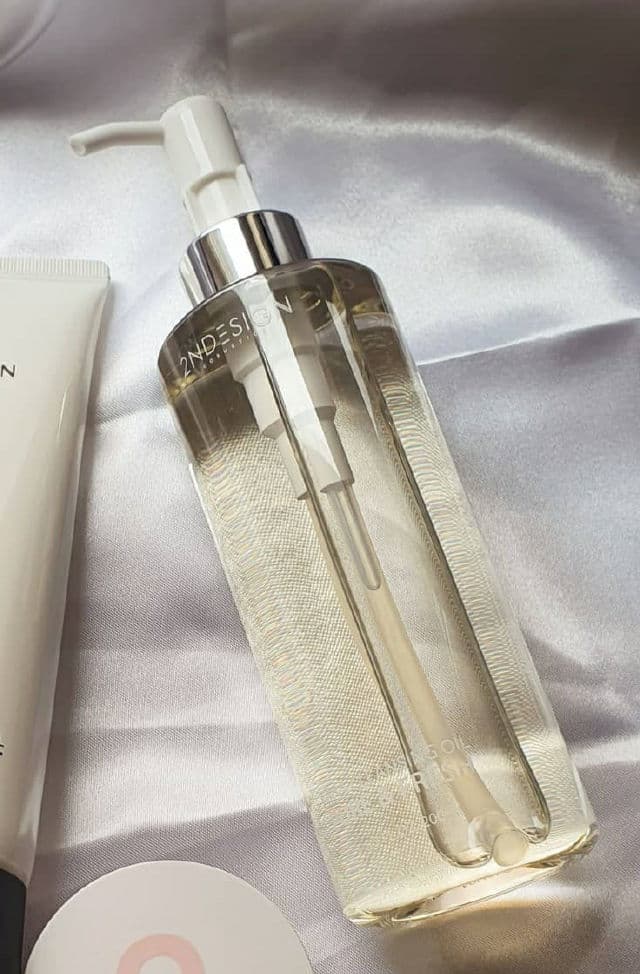 2NDESIGN First Cleansing Oil Pure & Fresh review photo by Weismann